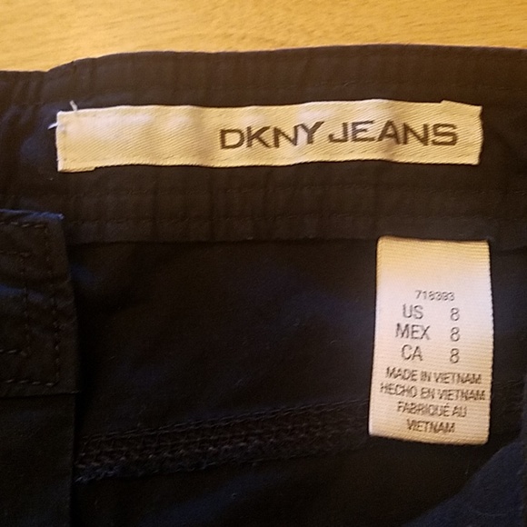 DKNY capris - Picture 3 of 7